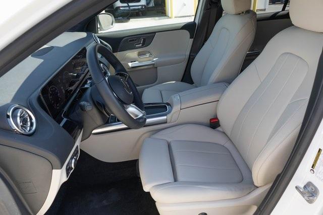 Photo of 2024 White Mercedes-Benz GLA 250