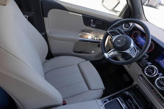 Photo of 2024 White Mercedes-Benz GLA 250