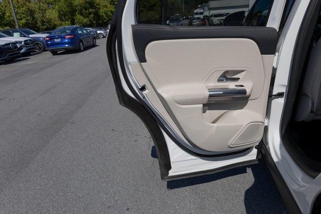 Photo of 2024 White Mercedes-Benz GLA 250