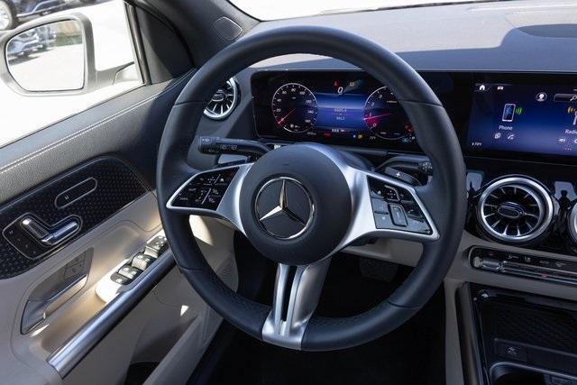 Photo of 2024 White Mercedes-Benz GLA 250