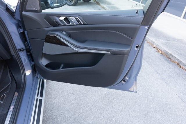Photo of 2025 Sparkling BMW X7