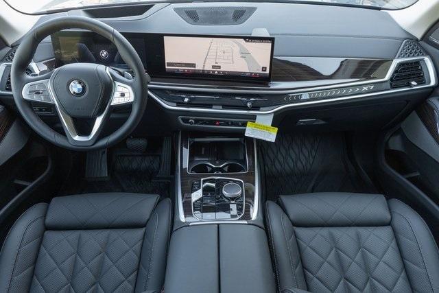 Photo of 2025 Sparkling BMW X7