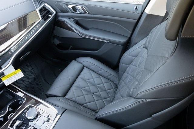 Photo of 2025 Sparkling BMW X7