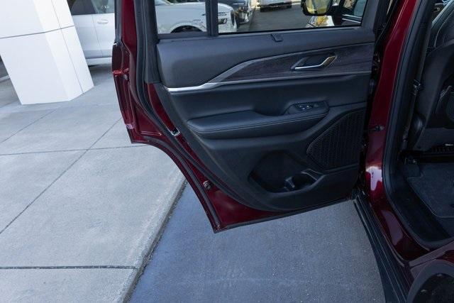 Photo of 2025 Velvet Red Pearlcoat Jeep Grand Cherokee