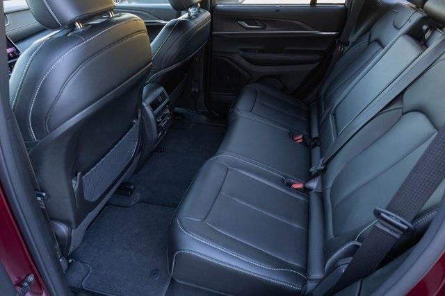 Photo of 2025 Velvet Red Pearlcoat Jeep Grand Cherokee