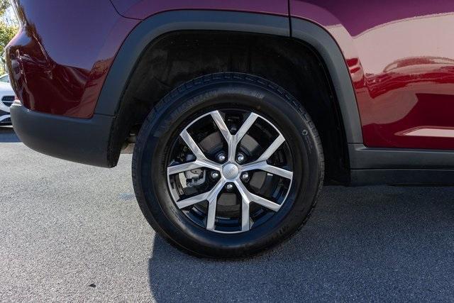 Photo of 2025 Velvet Red Pearlcoat Jeep Grand Cherokee