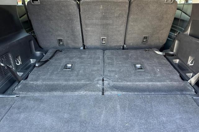 Photo of 2023 Carbonized Gray Metallic Ford Explorer