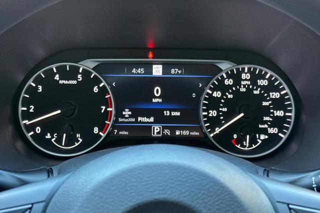 Photo of 2025 Black Nissan Sentra