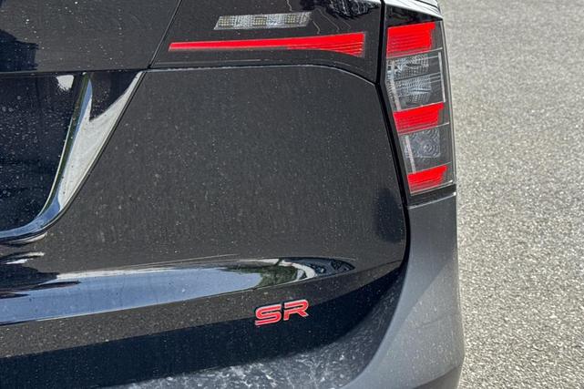 Photo of 2025 Super Black Nissan Kicks