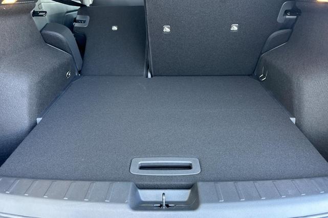 Photo of 2025 Super Black Nissan Kicks