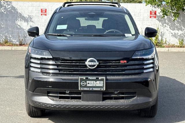 Photo of 2025 Super Black Nissan Kicks