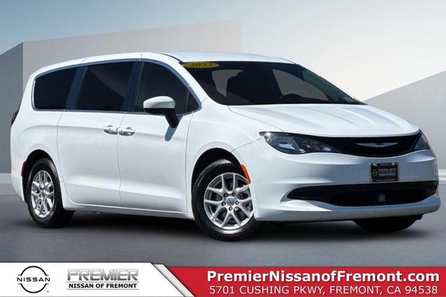 2023 Chrysler Voyager