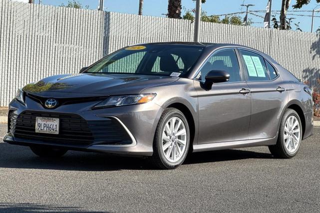 Photo of 2024 Predawn Gray Mica Toyota Camry