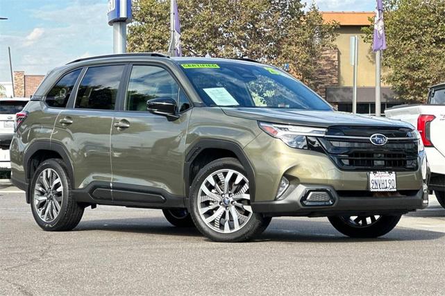Photo of 2025 Autumn Green Metallic Subaru Forester