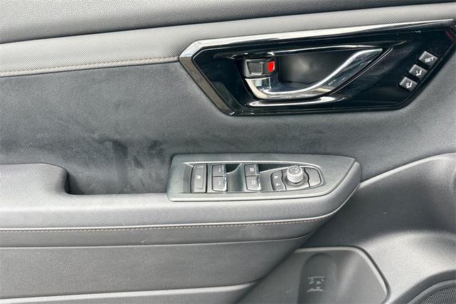 Photo of 2025 Autumn Green Metallic Subaru Forester