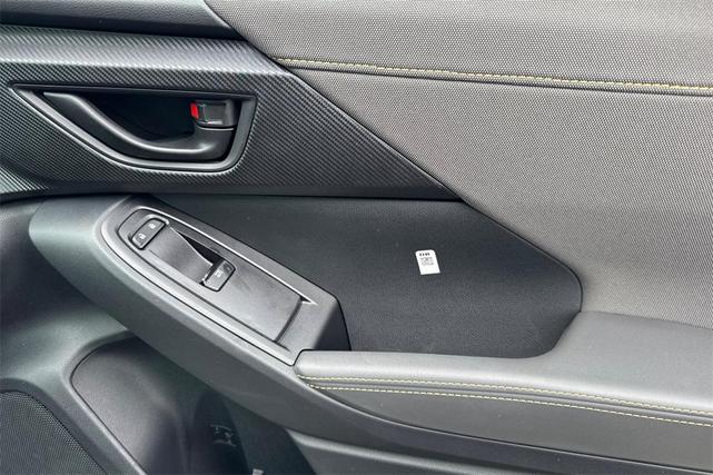 Photo of 2025 White Pearl Subaru Crosstrek