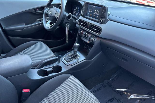 Photo of 2018 Ultra Black Hyundai KONA