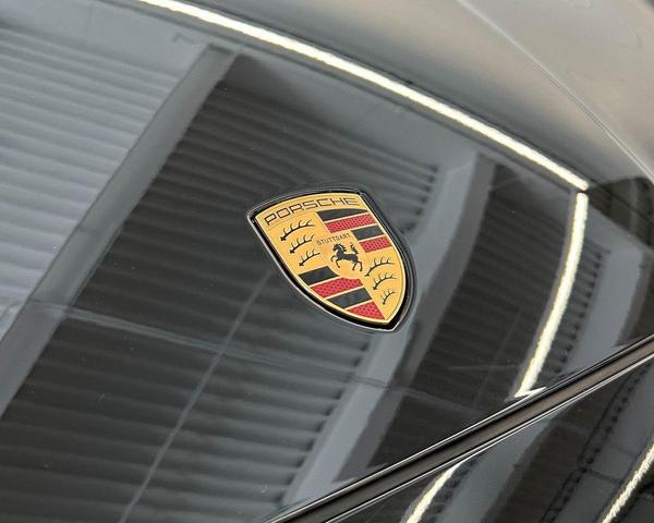 Photo of 2026 Chromite Black Metallic Porsche Cayenne