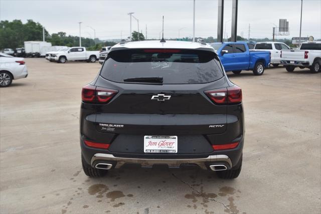 Photo of 2026 Mosaic Black Metallic Chevrolet Trailblazer