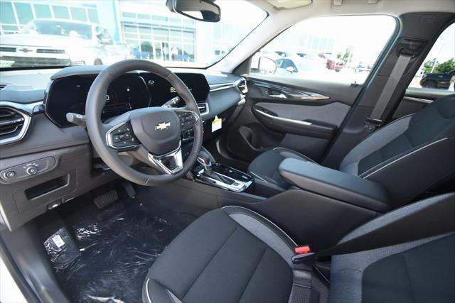 Photo of 2026 Summit White Chevrolet Trailblazer