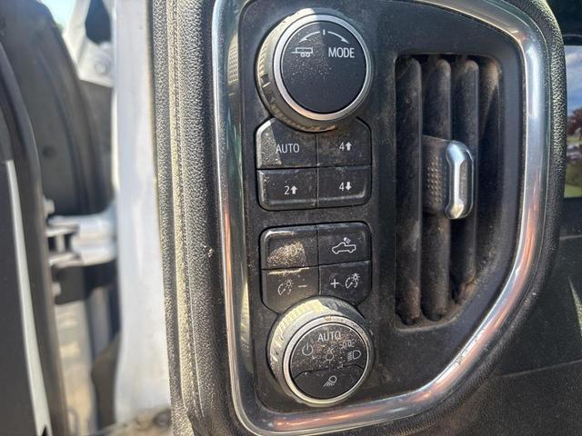 Photo of 2022 Iridescent Pearl Tricoat Chevrolet Silverado 3500