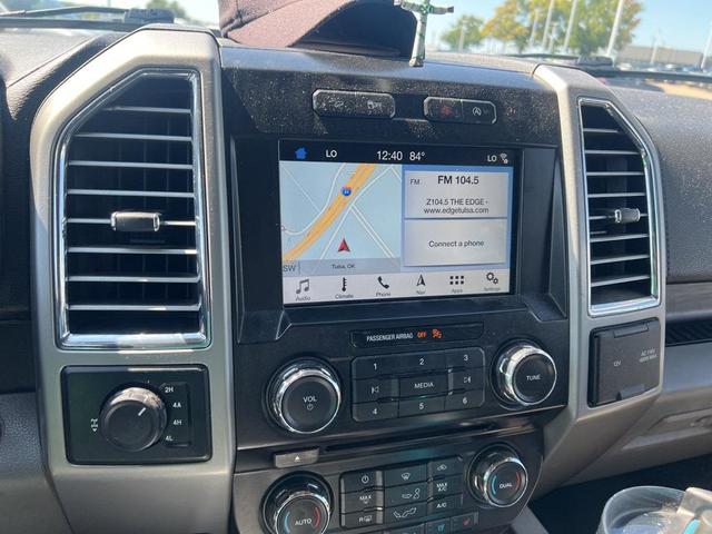 Photo of 2016 White Platinum Clearcoat Metallic Ford F-150