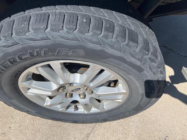 Photo of 2016 White Platinum Clearcoat Metallic Ford F-150