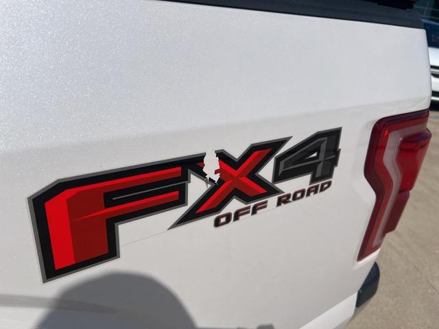 Photo of 2016 White Platinum Clearcoat Metallic Ford F-150