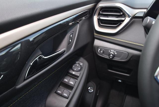 Photo of 2026 Cacti Green Chevrolet Trailblazer