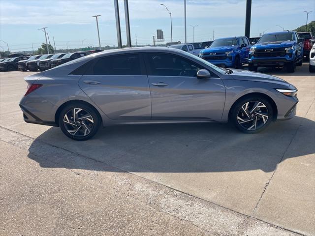 Photo of 2024 Fluid Metal Hyundai ELANTRA