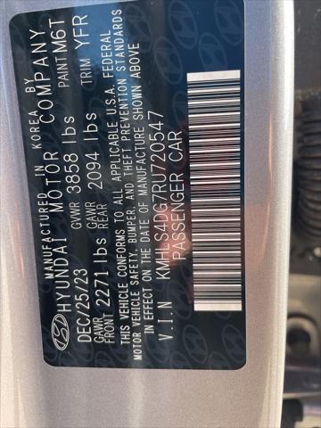 Photo of 2024 Fluid Metal Hyundai ELANTRA