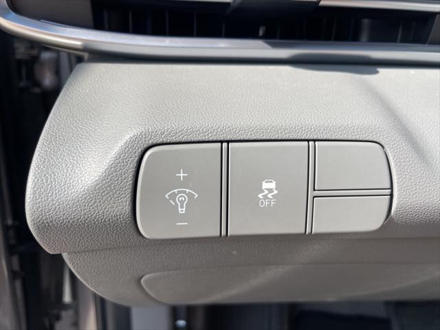 Photo of 2024 Fluid Metal Hyundai ELANTRA