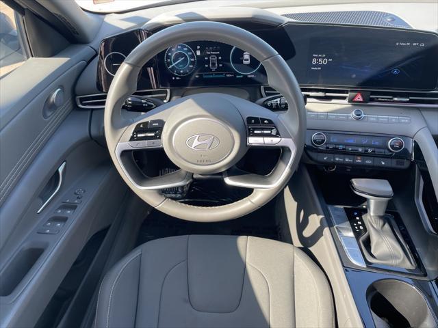 Photo of 2024 Fluid Metal Hyundai ELANTRA