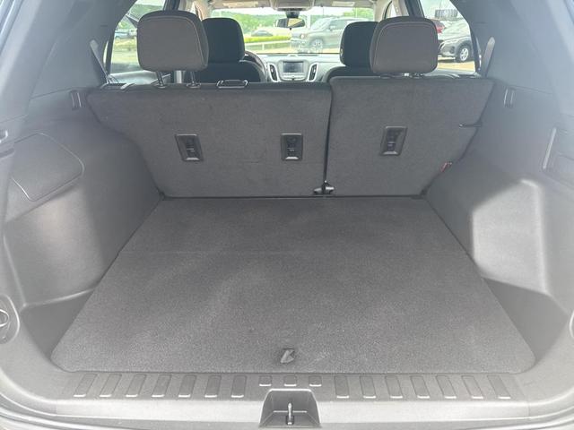 Photo of 2022 Iron Gray Metallic Chevrolet Equinox