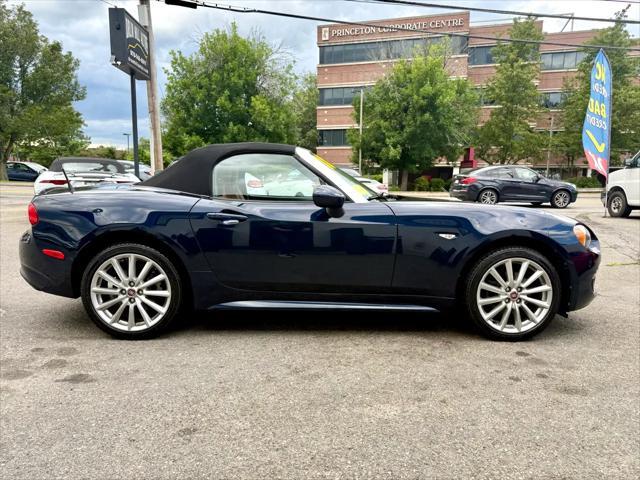 Photo of 2018 Mare Blue Metalic FIAT 124 Spider