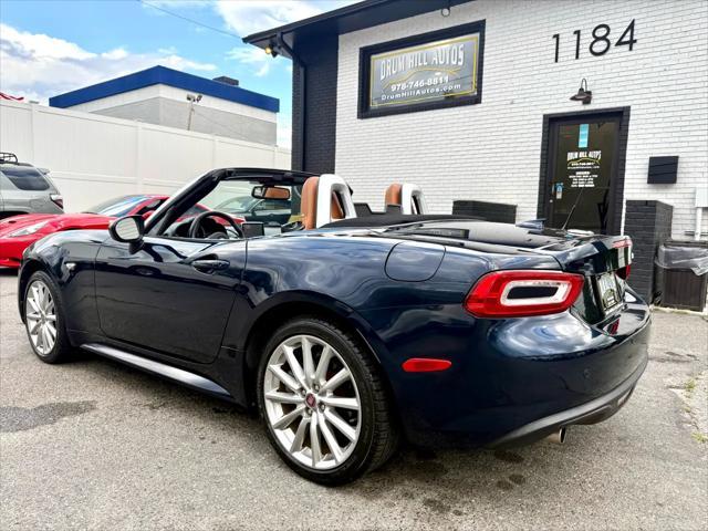 Photo of 2018 Mare Blue Metalic FIAT 124 Spider