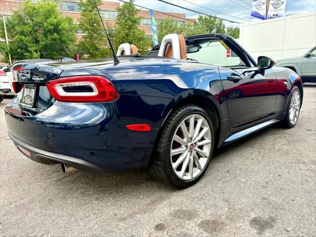 Photo of 2018 Mare Blue Metalic FIAT 124 Spider
