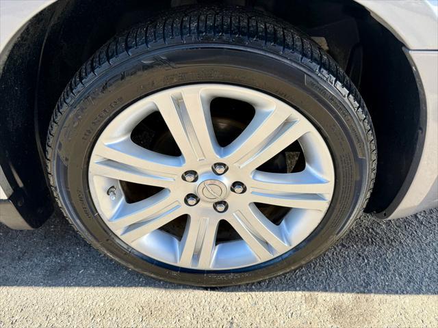 Photo of 2014 Billet Silver Metallic Clearcoat Chrysler 200