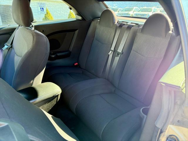 Photo of 2014 Billet Silver Metallic Clearcoat Chrysler 200