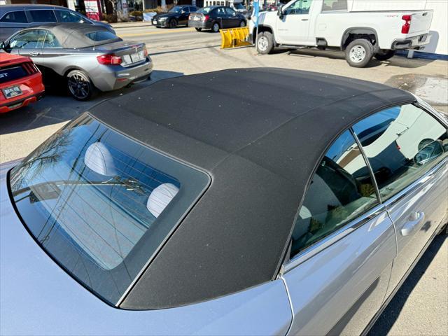 Photo of 2014 Billet Silver Metallic Clearcoat Chrysler 200