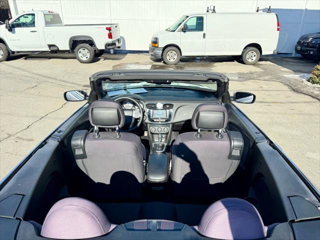 Photo of 2014 Billet Silver Metallic Clearcoat Chrysler 200