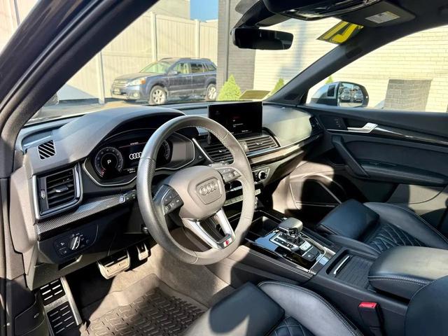 Photo of 2021 Gray Audi SQ5