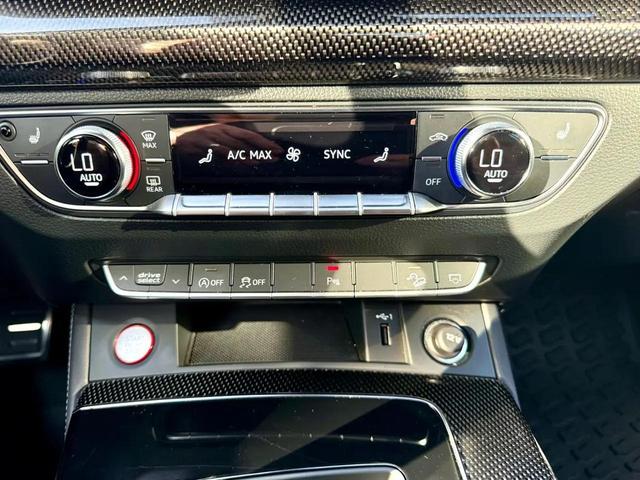 Photo of 2021 Gray Audi SQ5