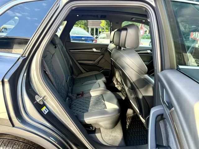 Photo of 2021 Gray Audi SQ5