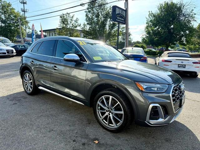 Photo of 2021 Gray Audi SQ5