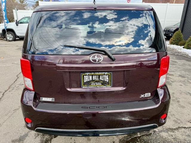 Photo of 2015 Cocoa Bean Metallic Scion xB