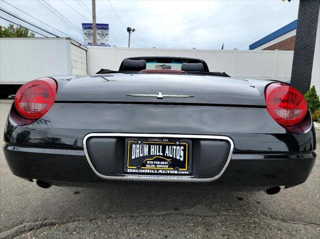 Photo of 2004 Evening Black Ford Thunderbird