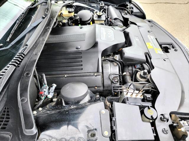 Photo of 2004 Evening Black Ford Thunderbird