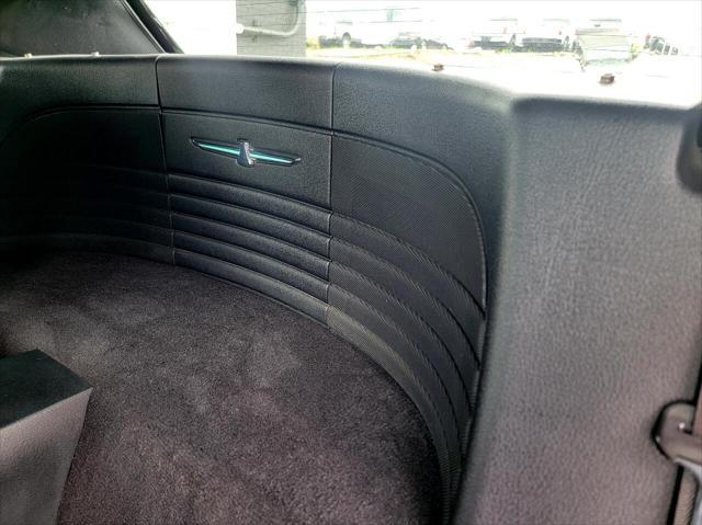 Photo of 2004 Evening Black Ford Thunderbird