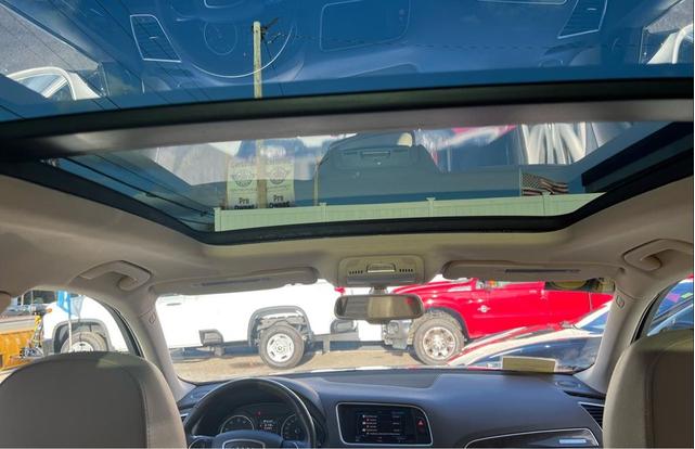 Photo of 2016 White Audi Q5